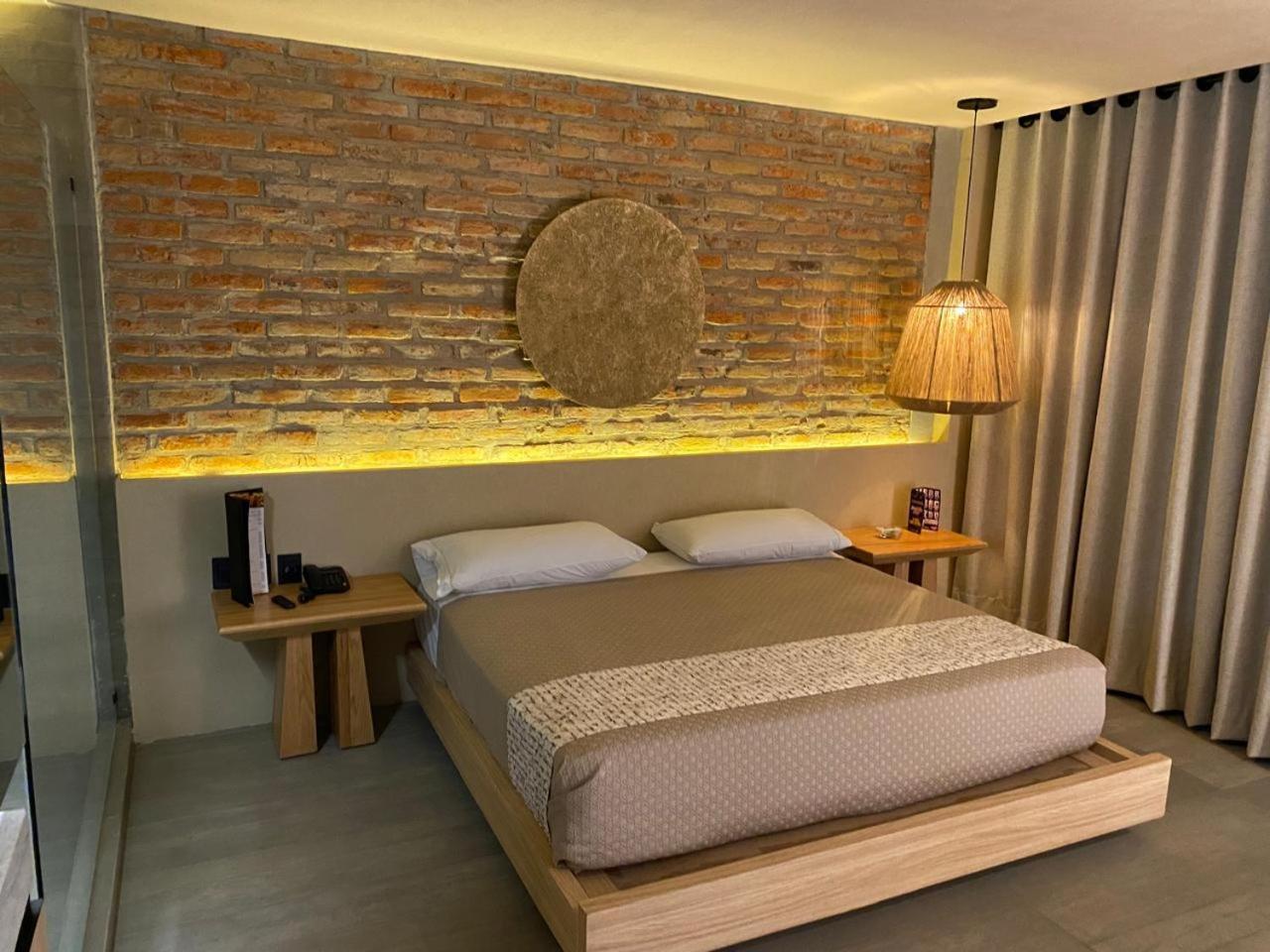 Motel London Concepcion del Valle Екстериор снимка