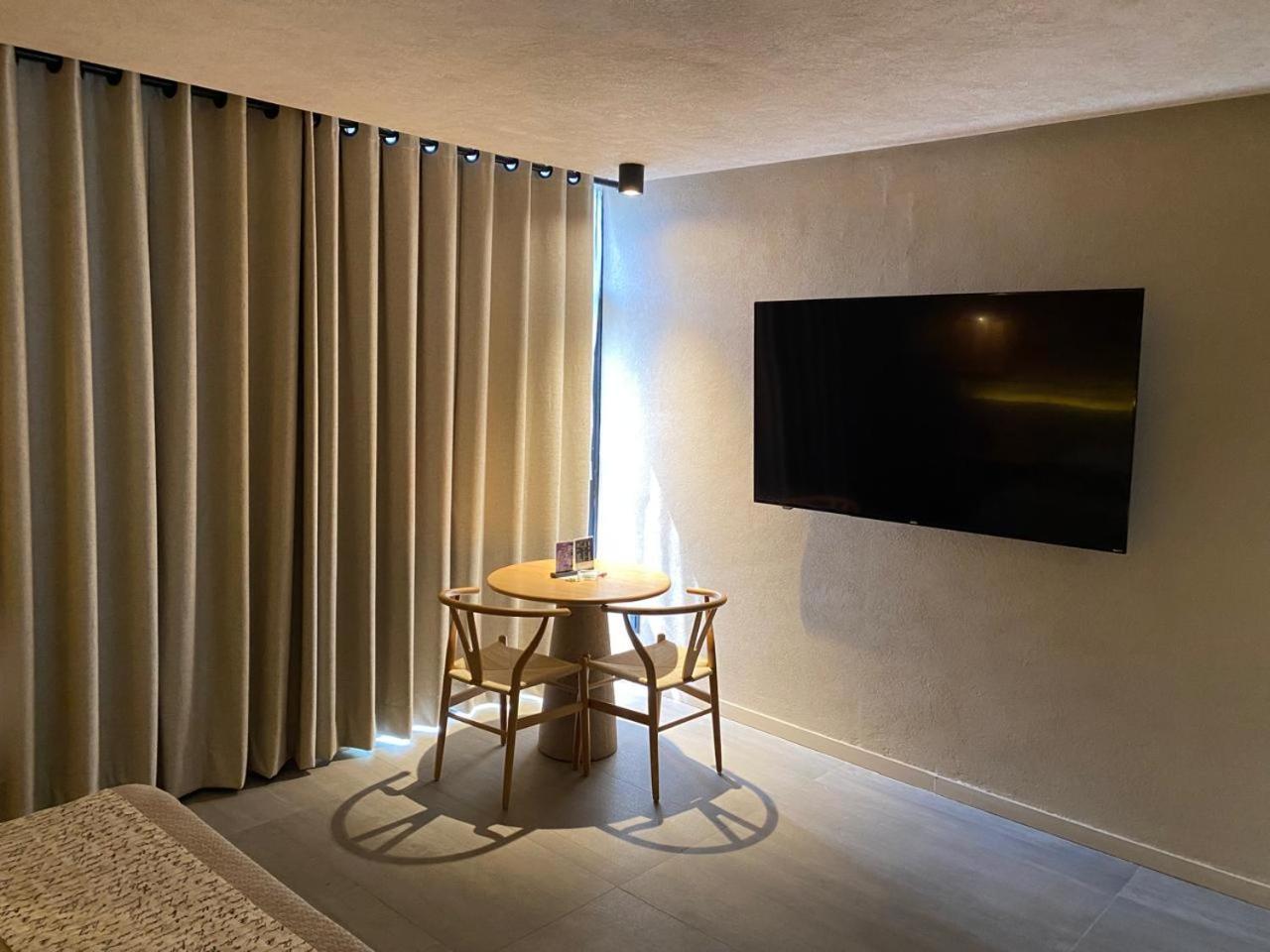 Motel London Concepcion del Valle Екстериор снимка