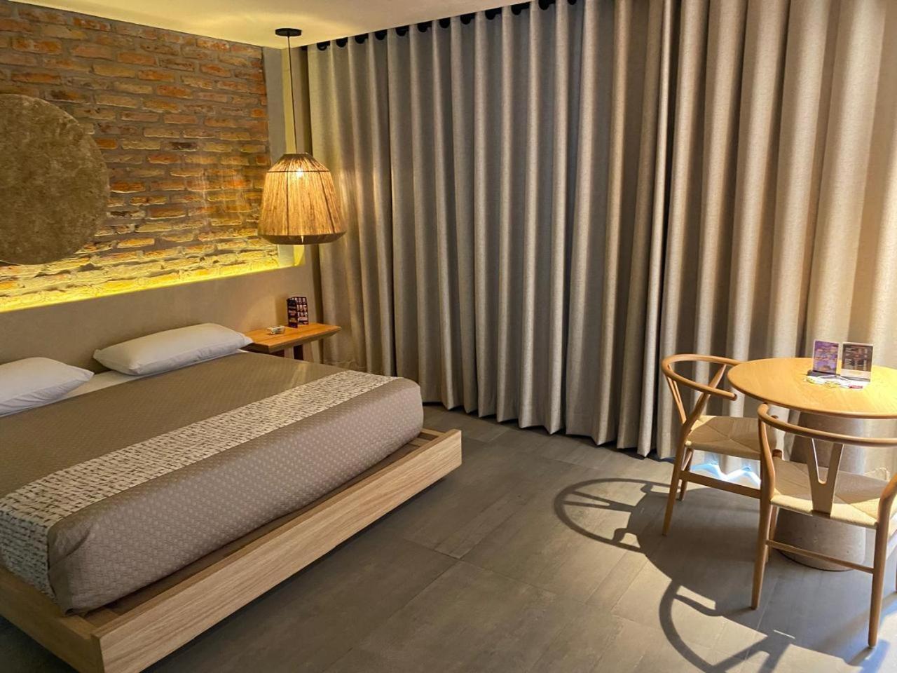 Motel London Concepcion del Valle Екстериор снимка
